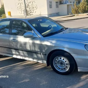 Hyundai Sonata 2002