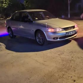Opel Vectra 2000