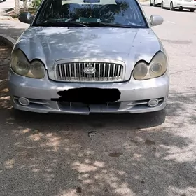 Hyundai Sonata 2001