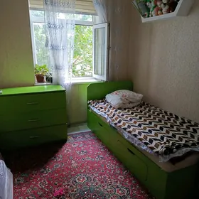кровать с тумбой