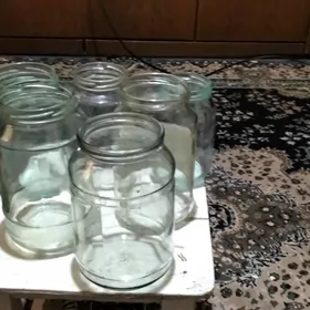 Банки разные
