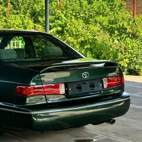 Toyota Camry 2000