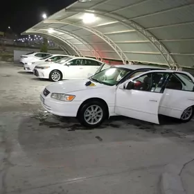 Toyota Camry 2000