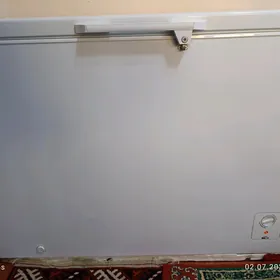 Морозилка Hisense