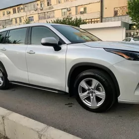 Toyota Highlander 2022