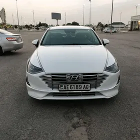 Hyundai Sonata 2021