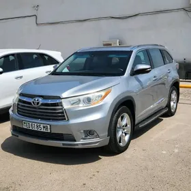 Toyota Highlander 2016