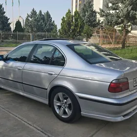 BMW E39 1999