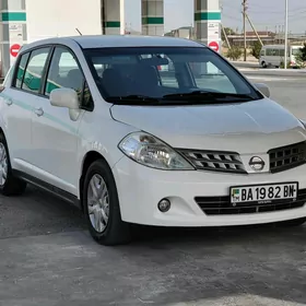 Nissan Versa 2009