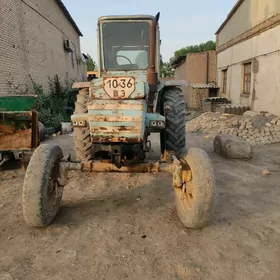 MTZ T-28 2005