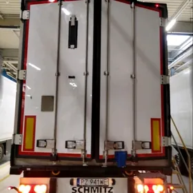 Schmitz SLX 2020