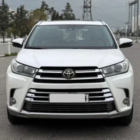 Toyota Highlander 2018