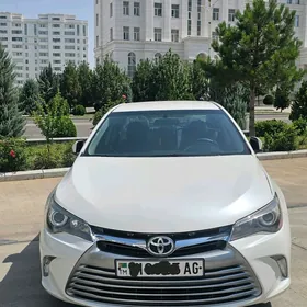 Toyota Camry 2015