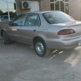 Toyota Corolla 2000