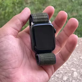 Apple Watch 7