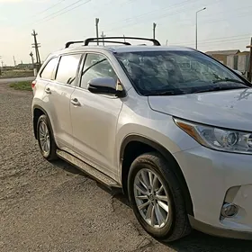 Toyota Highlander 2018