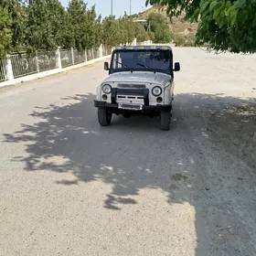 UAZ 469 2004