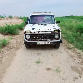 Lada Niva 1996