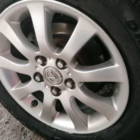 Es Lexus diska 16 lyk