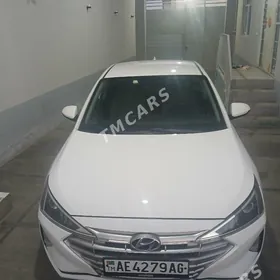 Hyundai Elantra 2020