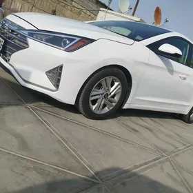 Hyundai Elantra 2020