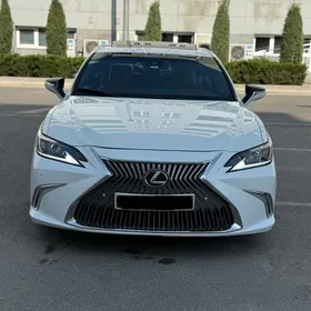 Lexus ES 350 2019