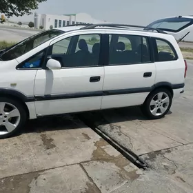Opel Zafira 2001
