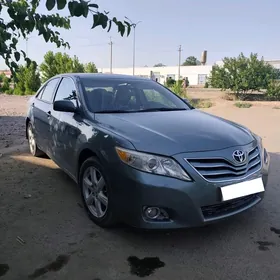 Toyota Camry 2010