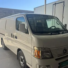 Nissan Urvan 2010