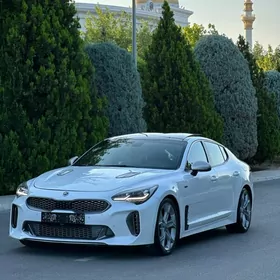 Kia Stinger 2017