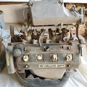 motor мотор Toyota Corona