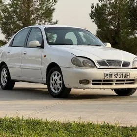 Daewoo Lanos 2000