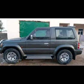 Mitsubishi Pajero 1997