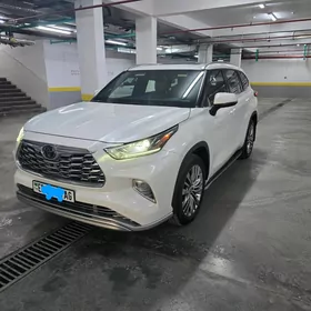 Toyota Highlander 2020