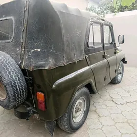 UAZ 469 1990