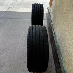 teker235/45/18