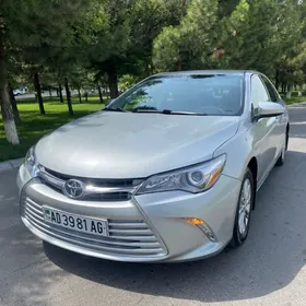 Toyota Camry 2015