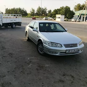 Toyota Camry 2000