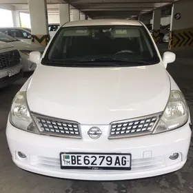 Nissan Versa 2010
