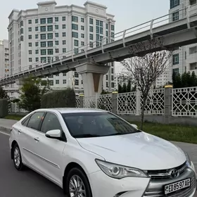 Toyota Camry 2017