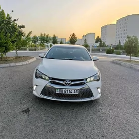 Toyota Camry 2015