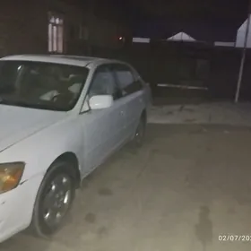 Toyota Avalon 2001