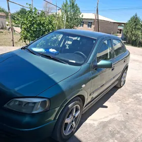 Opel Astra 2000