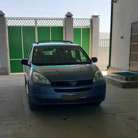 Toyota Sienna 2004