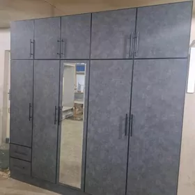 Mebel taze