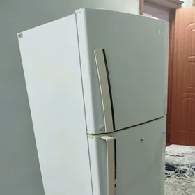 LG