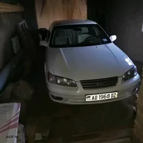 Toyota Camry 2000