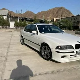 BMW E39 2002