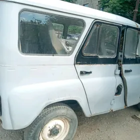 UAZ 469 2003