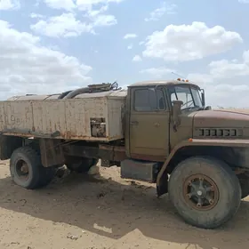 Ural 4320 1984